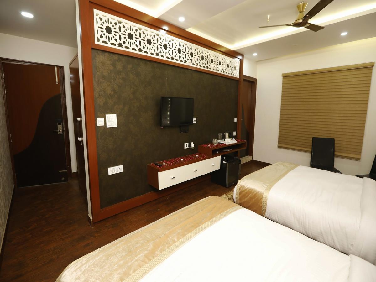 Hotel Mgm Residency Дели Экстерьер фото