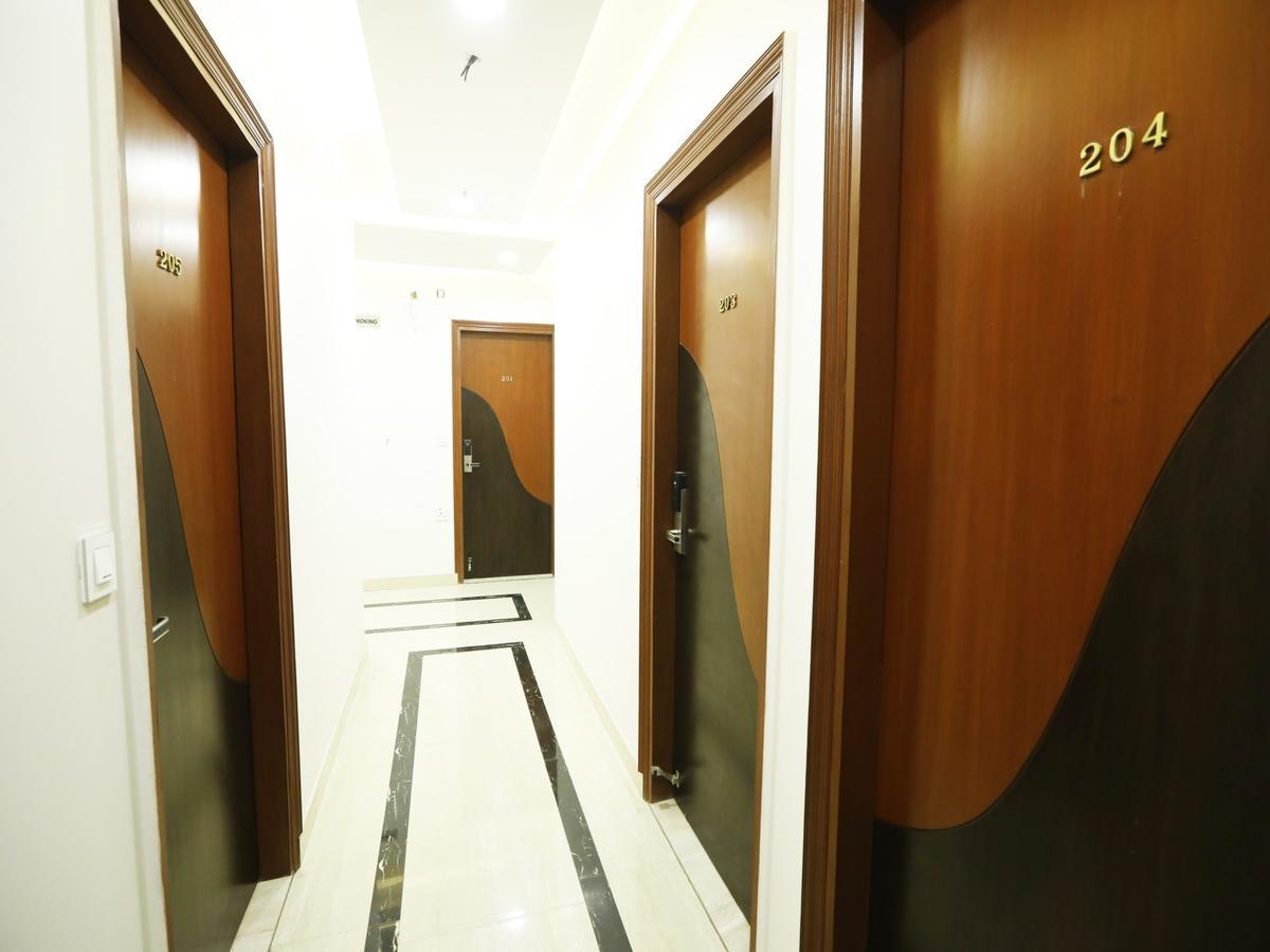 Hotel Mgm Residency Дели Экстерьер фото