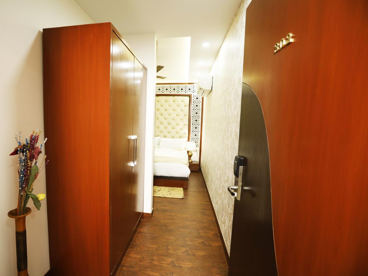 Hotel Mgm Residency Дели Экстерьер фото